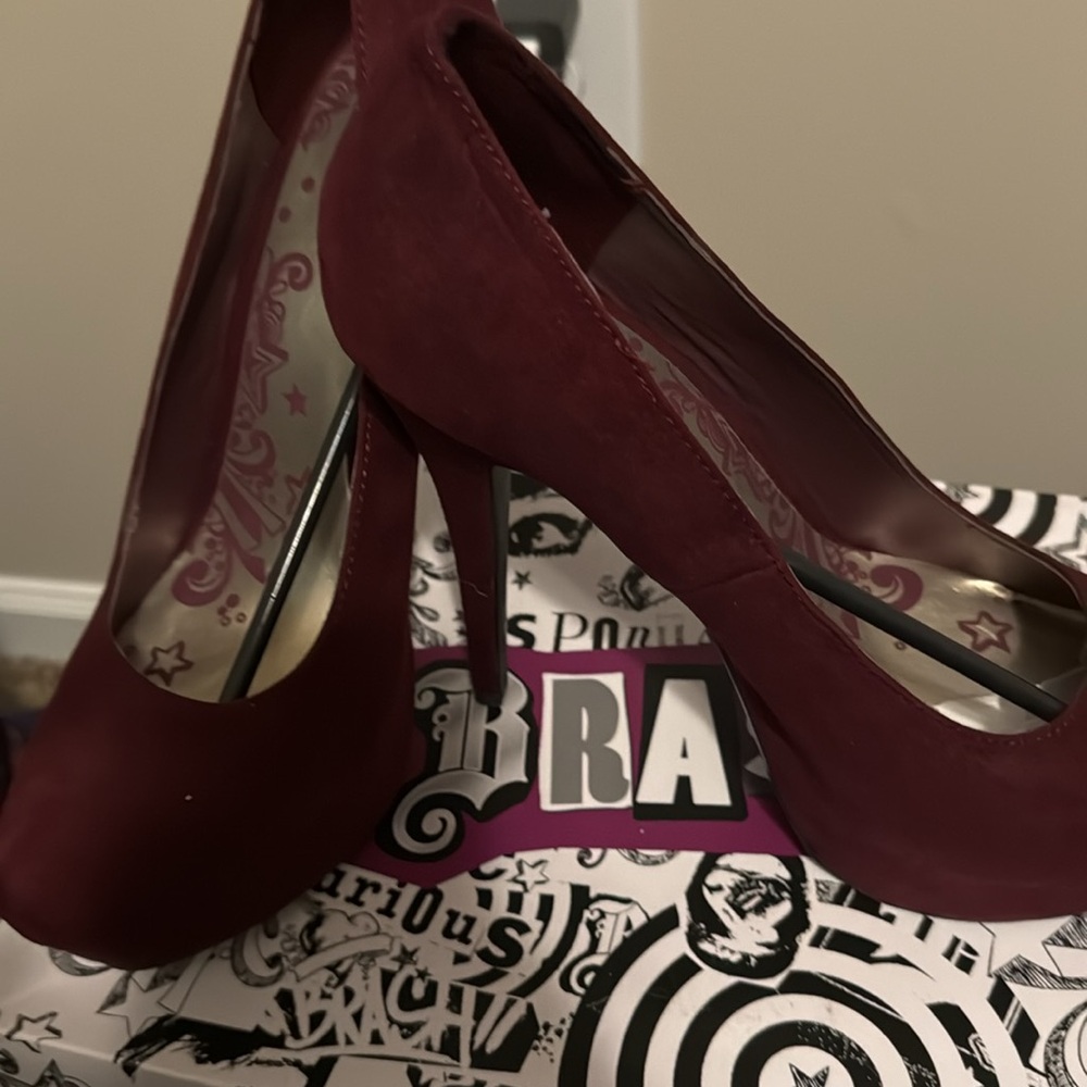 Burgundy Women's Heels - Picture 4 of 5